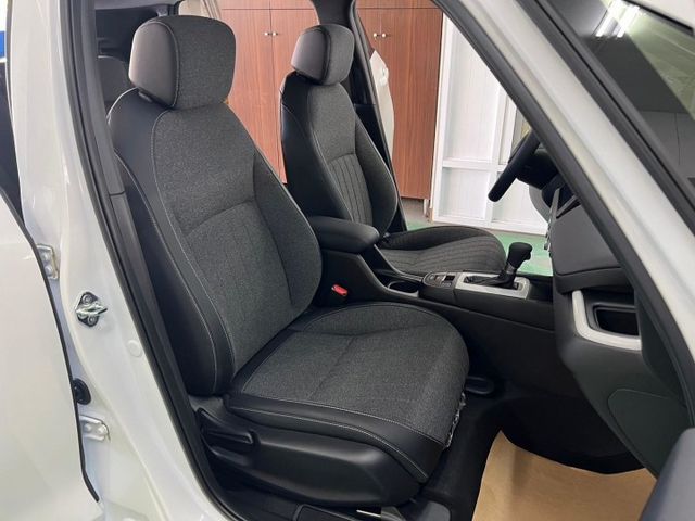 E-HEＶ 全新抽獎車 配備~I-KEY/摸門/盲點/電動後視鏡/防滑/車道偏離/CARPLAY/定速/ACC(北安店)  第6張相片