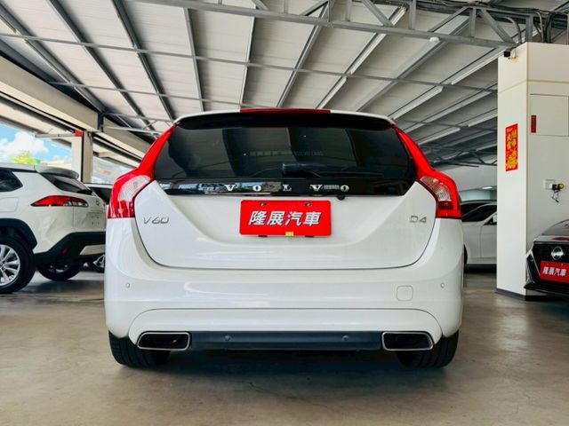 柴油 配備~雙電動座椅/單記憶椅/盲點/換檔撥片/怠速/CARPLAY/定速/倒車顯影 原鈑件 (北安店)  第19張相片