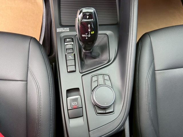 領航版 配備~I-KEY/盲點/抬頭顯示器/電尾門/雙電動座椅/CARPLAY/倒車顯影/摸門/LED頭燈 (北安店)  第11張相片