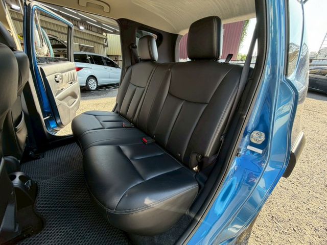 行家皮椅版 全車原版件 原廠保養 跑5萬多公里 認證車 可全貸 (北安店)  第5張相片