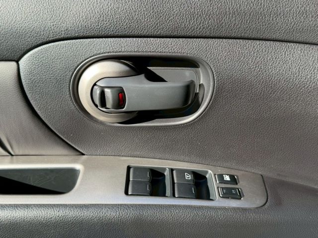 行家皮椅版 全車原版件 原廠保養 跑5萬多公里 認證車 可全貸 (北安店)  第13張相片