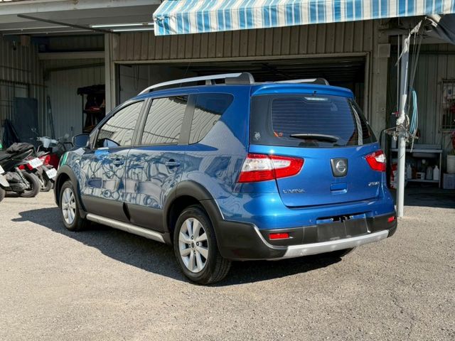 行家皮椅版 全車原版件 原廠保養 跑5萬多公里 認證車 可全貸 (北安店)  第19張相片