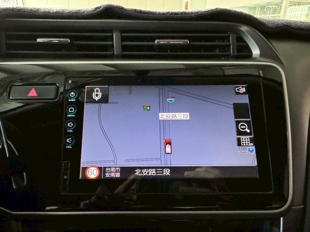 VTI-S 原廠保養 配備~定速/換檔撥片/導航/電動後視鏡/循跡防滑/胎壓偵測 (海佃店)  第11張相片