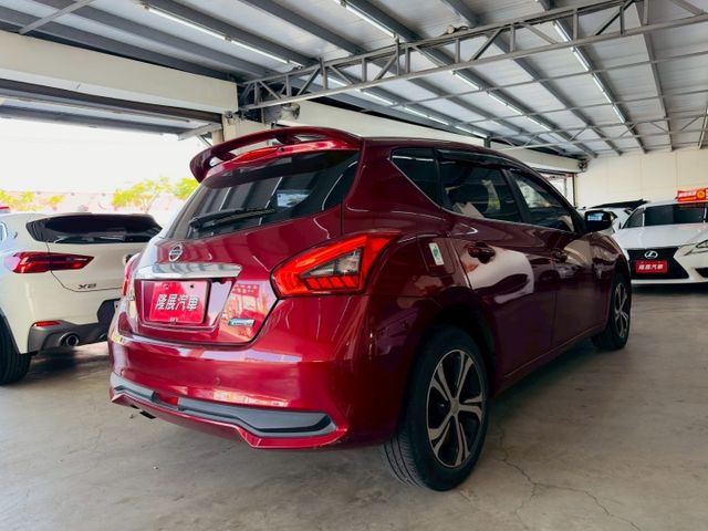 豪華版 原版件 配備~倒車顯影/衛星導航/數位電視/藍芽/方向盤音響控制 (海佃店)  第18張相片