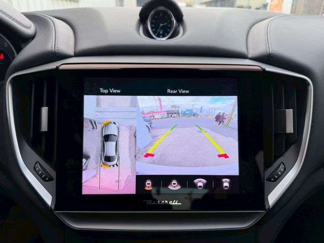 ★Maserati x 藤原浩★ 全球限量175台 原版件 原廠保養 配備~天窗/環景/車道維持/HK音響/電尾門  第11張相片