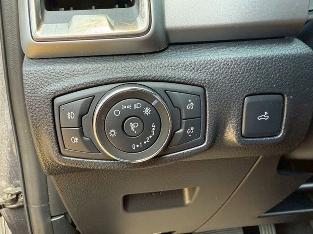 4X4 全能型 原廠保養 原版件 配備~定速/Apple Carplay/車道偏移/怠速熄火/胎壓偵測 (海佃店)  第15張相片