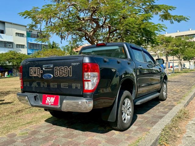 4X4 全能型 原廠保養 原版件 配備~定速/Apple Carplay/車道偏移/怠速熄火/胎壓偵測 (海佃店)  第18張相片