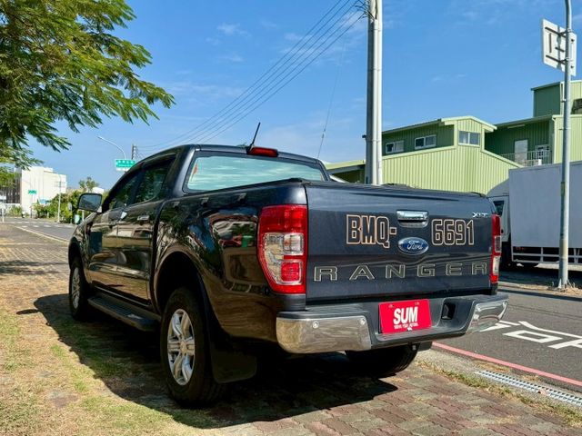 4X4 全能型 原廠保養 原版件 配備~定速/Apple Carplay/車道偏移/怠速熄火/胎壓偵測 (海佃店)  第20張相片