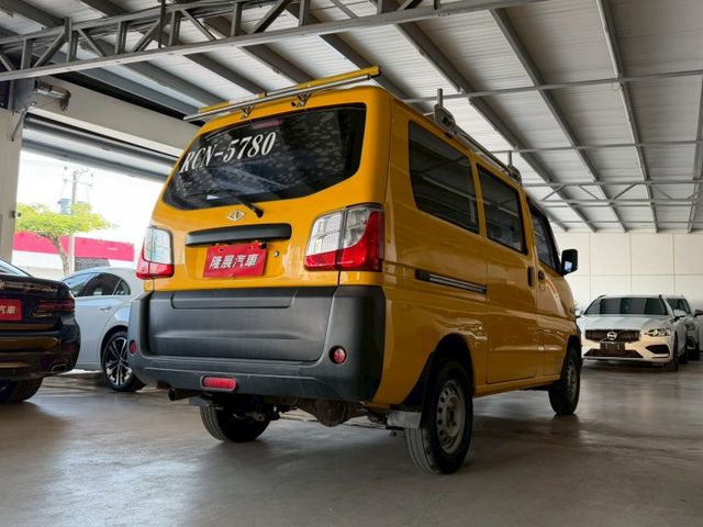 手排 全車原版件 空間大 工作載貨一次搞定 (北安店)  第15張相片