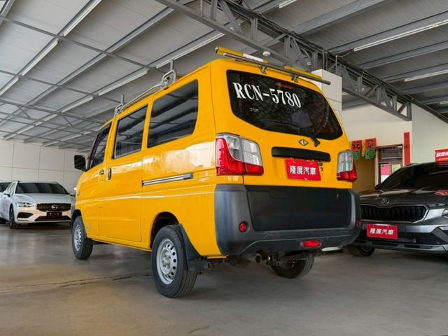 手排 全車原版件 空間大 工作載貨一次搞定 (北安店)  第17張相片