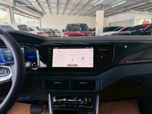 230 TSI LIFE 原版件 ACC/Apple CarPlay/車道偏移/無線充電板/LED頭燈 (北安店)  第10張相片
