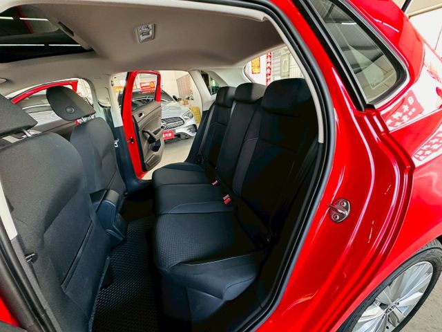 配備~天窗/I-KEY/ACC/Apple CarPlay/數位儀表/LED頭燈 (北安店)  第5張相片