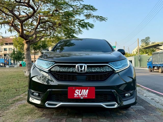 VTI-S 換檔撥片/I-KEY/ACC/Apple CarPlay/盲點/AUTO HOLD/倒車顯影 (海佃店)  第2張相片