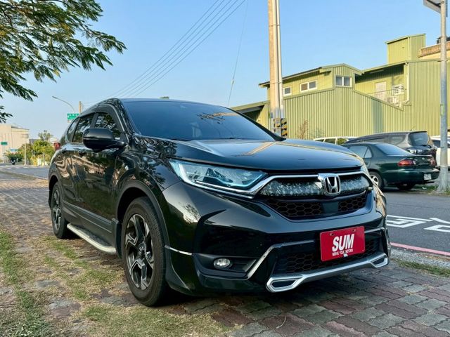 VTI-S 換檔撥片/I-KEY/ACC/Apple CarPlay/盲點/AUTO HOLD/倒車顯影 (海佃店)  第3張相片