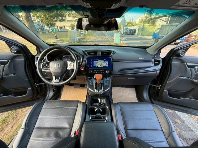 VTI-S 換檔撥片/I-KEY/ACC/Apple CarPlay/盲點/AUTO HOLD/倒車顯影 (海佃店)  第8張相片