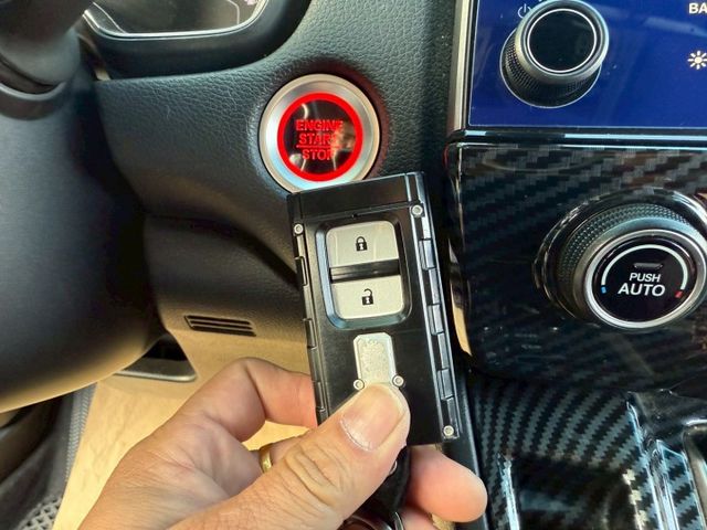 VTI-S 換檔撥片/I-KEY/ACC/Apple CarPlay/盲點/AUTO HOLD/倒車顯影 (海佃店)  第14張相片