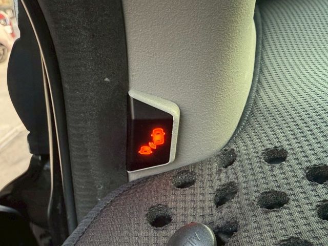 VTI-S 換檔撥片/I-KEY/ACC/Apple CarPlay/盲點/AUTO HOLD/倒車顯影 (海佃店)  第15張相片