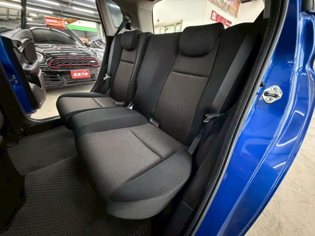 S版 原版件 原廠保養 配備~定速/倒車顯影/換檔撥片/電動後視鏡/胎壓偵測 (北安店)  第5張相片