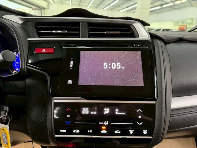 S版 原版件 原廠保養 配備~定速/倒車顯影/換檔撥片/電動後視鏡/胎壓偵測 (北安店)  第10張相片