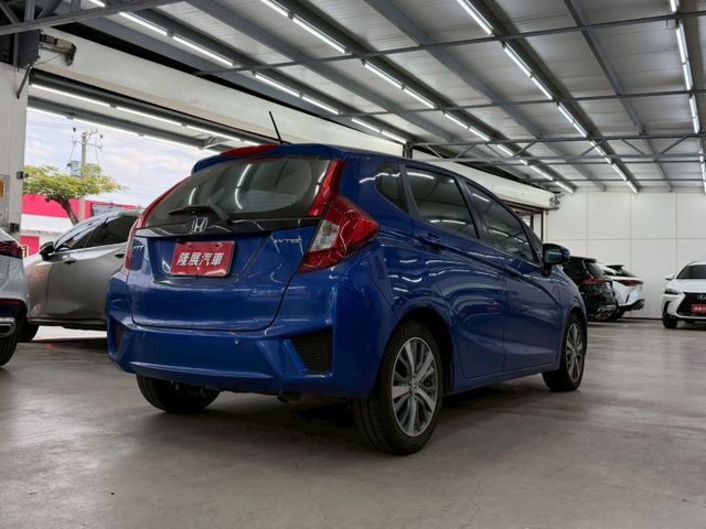 S版 原版件 原廠保養 配備~定速/倒車顯影/換檔撥片/電動後視鏡/胎壓偵測 (北安店)  第17張相片