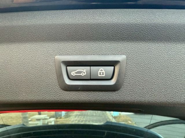 Edition M 原版件 原廠保養 手機數位鑰匙/ACC/Apple CarPlay/盲點/車道偏離/電尾門(海佃店)  第15張相片