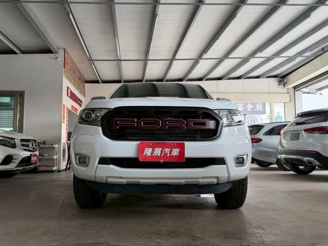 稀有單廂半座艙 4X4 TURBO 原版件 原廠保養  全速域輔助煞停系統 車道偏移輔助 (北安店)  第2張相片