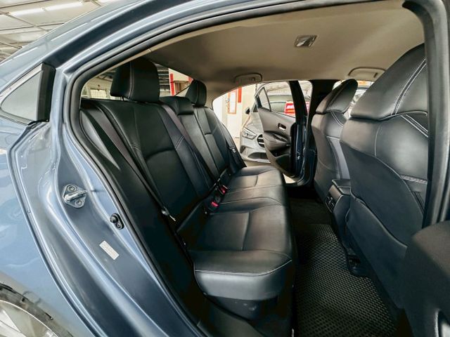 油電尊爵 原版件 原廠保固中 配備~I-KEY/ACC/車道偏移/盲點/倒車顯影/電動後視鏡 (北安店)  第7張相片