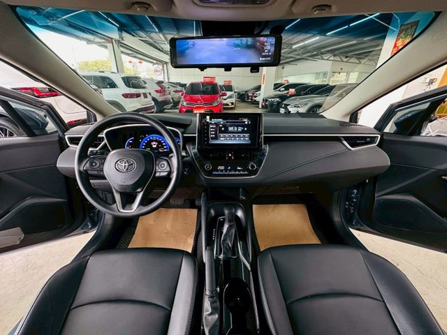 油電尊爵 原版件 原廠保固中 配備~I-KEY/ACC/車道偏移/盲點/倒車顯影/電動後視鏡 (北安店)  第8張相片