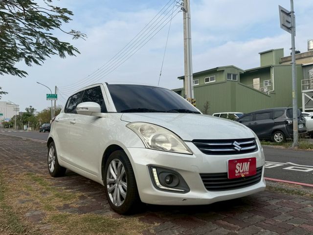 GLX 配備~I-KEY/摸門/定速/倒車顯影/恆溫空調/方向盤音響控制 (海佃店)  第2張相片