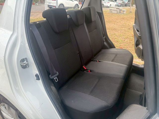 GLX 配備~I-KEY/摸門/定速/倒車顯影/恆溫空調/方向盤音響控制 (海佃店)  第6張相片