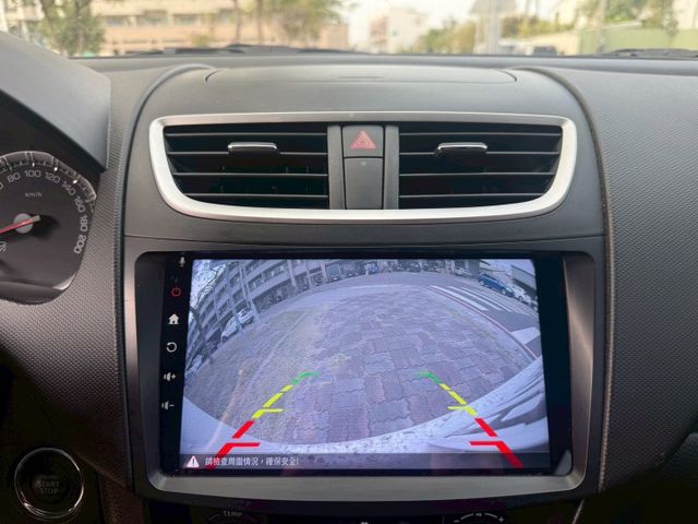 GLX 配備~I-KEY/摸門/定速/倒車顯影/恆溫空調/方向盤音響控制 (海佃店)  第11張相片