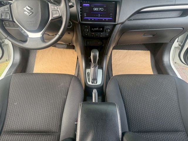 GLX 配備~I-KEY/摸門/定速/倒車顯影/恆溫空調/方向盤音響控制 (海佃店)  第12張相片