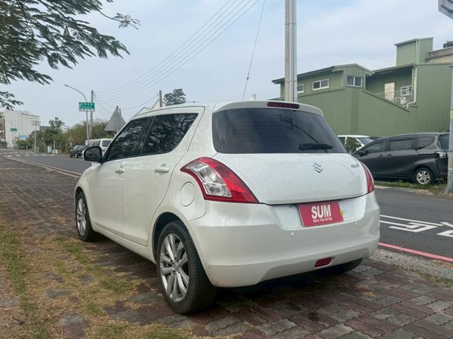 GLX 配備~I-KEY/摸門/定速/倒車顯影/恆溫空調/方向盤音響控制 (海佃店)  第19張相片