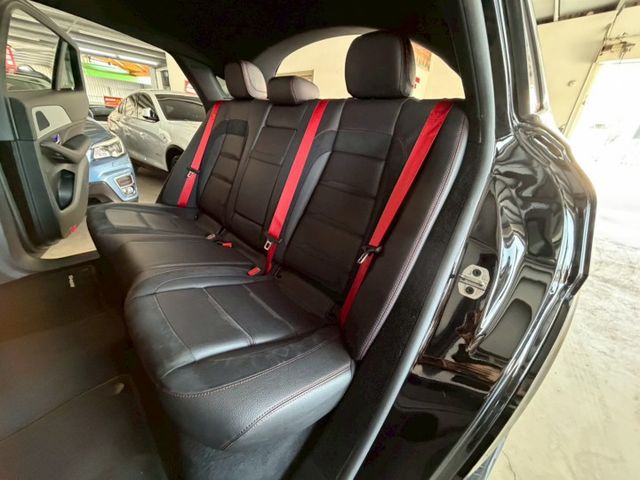 4MATIC+ 配備~雙記憶椅/天窗/ACC/無線充電座/換檔撥片/電子懸吊/環景/電尾門 (北安店)  第5張相片