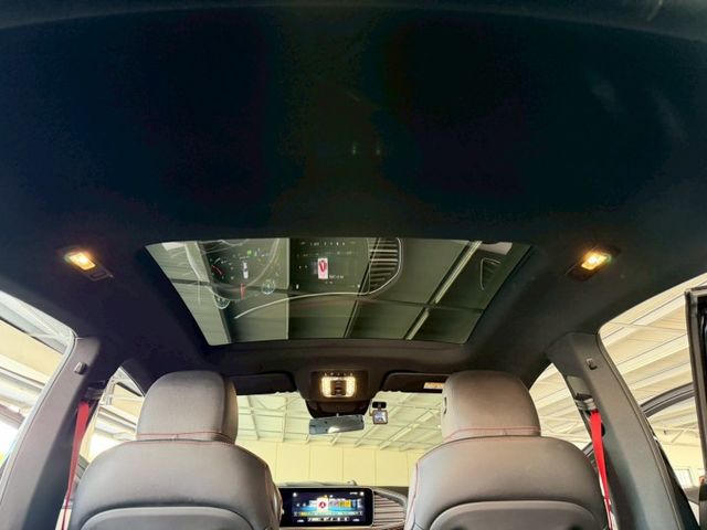 4MATIC+ 配備~雙記憶椅/天窗/ACC/無線充電座/換檔撥片/電子懸吊/環景/電尾門 (北安店)  第17張相片