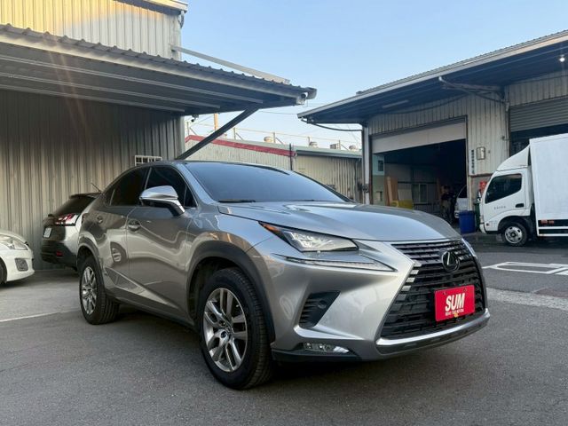 頂級版 原版件 雙通風椅/前後座加熱座椅/天窗/換檔撥片/HUD/環景/盲點/電尾門 (海佃店)  第2張相片