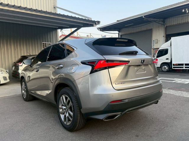 頂級版 原版件 雙通風椅/前後座加熱座椅/天窗/換檔撥片/HUD/環景/盲點/電尾門 (海佃店)  第20張相片