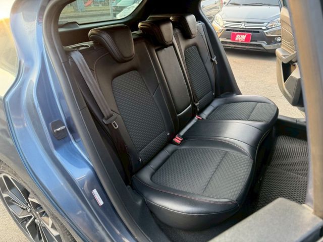 ST-Line 原廠保養 I-KEY/ACC/CarPlay/無線充電板/HUD/B&O音響/盲點 (海佃店)  第6張相片