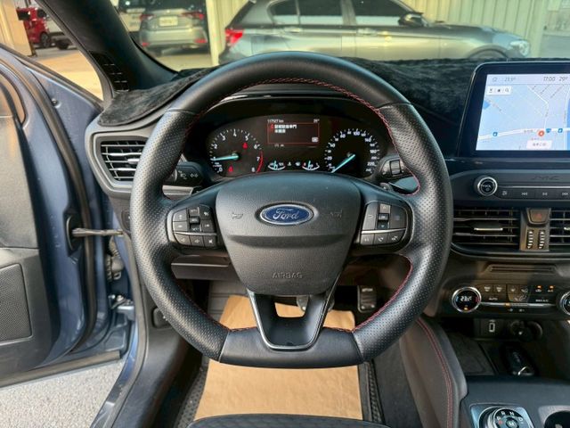 ST-Line 原廠保養 I-KEY/ACC/CarPlay/無線充電板/HUD/B&O音響/盲點 (海佃店)  第8張相片