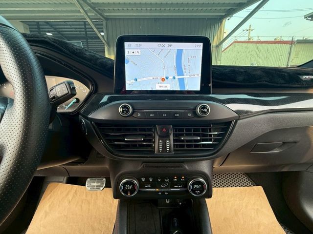 ST-Line 原廠保養 I-KEY/ACC/CarPlay/無線充電板/HUD/B&O音響/盲點 (海佃店)  第9張相片