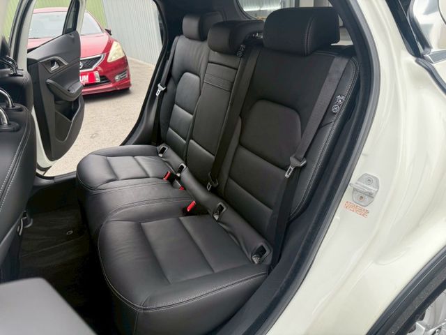 風尚版 原版件 配備~I-KEY/天窗/換檔撥片/ACC/雙記憶椅/雙電熱椅/車道偏移/環景/導航 (海佃店)  第5張相片