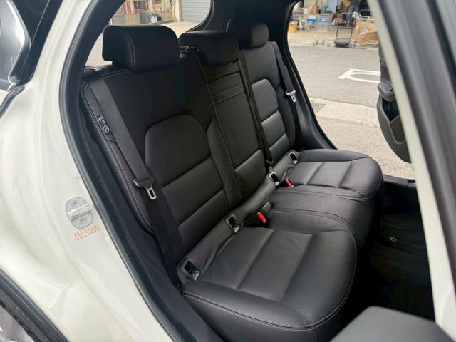 風尚版 原版件 配備~I-KEY/天窗/換檔撥片/ACC/雙記憶椅/雙電熱椅/車道偏移/環景/導航 (海佃店)  第7張相片