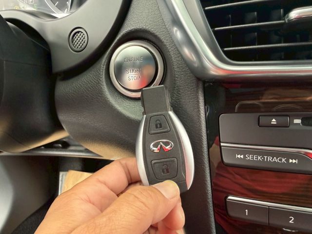 風尚版 原版件 配備~I-KEY/天窗/換檔撥片/ACC/雙記憶椅/雙電熱椅/車道偏移/環景/導航 (海佃店)  第14張相片