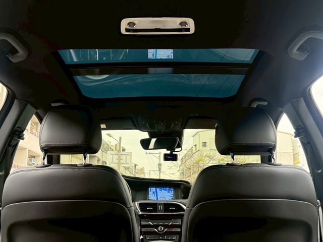 風尚版 原版件 配備~I-KEY/天窗/換檔撥片/ACC/雙記憶椅/雙電熱椅/車道偏移/環景/導航 (海佃店)  第17張相片