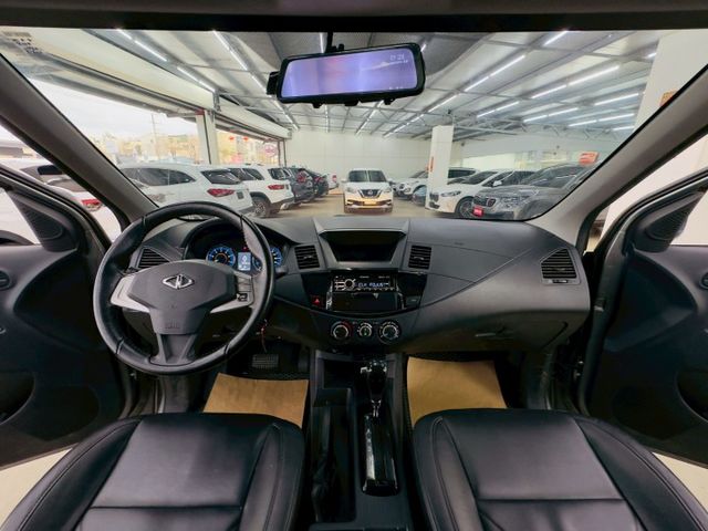 精緻型 原版件 配備~定速/電動後視鏡/循跡防滑/胎壓偵測/方向盤音響控制 (海佃店)  第7張相片