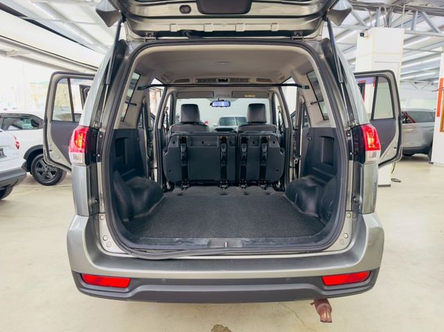 精緻型 原版件 配備~定速/電動後視鏡/循跡防滑/胎壓偵測/方向盤音響控制 (海佃店)  第15張相片