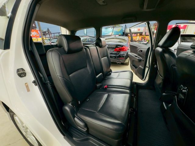 7人座休旅 原版件 配備~倒車顯影/電動後視鏡/恆溫空調/藍芽/高低可調大燈 (北安店)  第8張相片