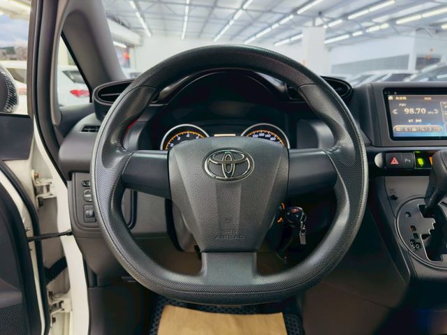 7人座休旅 原版件 配備~倒車顯影/電動後視鏡/恆溫空調/藍芽/高低可調大燈 (北安店)  第10張相片