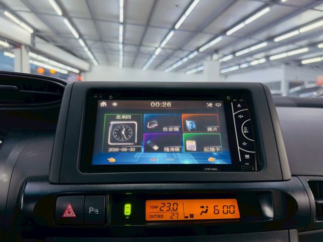 7人座休旅 原版件 配備~倒車顯影/電動後視鏡/恆溫空調/藍芽/高低可調大燈 (北安店)  第13張相片