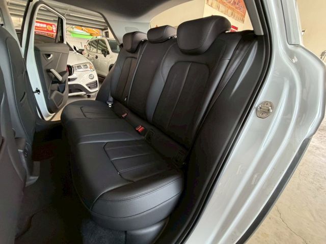 原版件 原廠保固 配備~I-KEY/ACC/Apple CarPlay/盲點/車道維持/倒車顯影/電尾門 (海佃店)  第5張相片